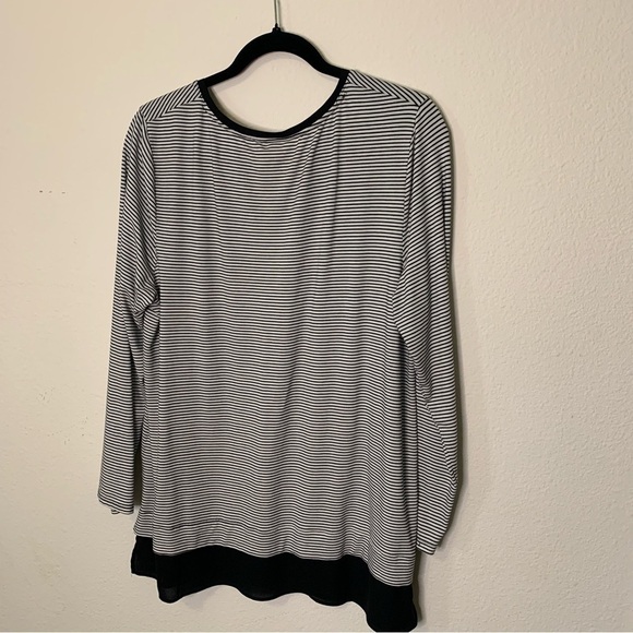 Women's Chico's Black and White Striped Tunic Size Large - Picture 6 of 8